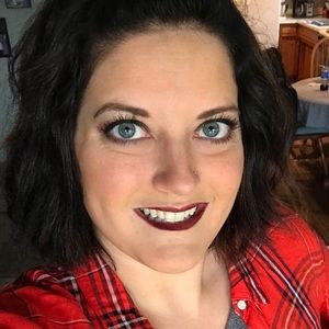 Meet your Posher, Devin